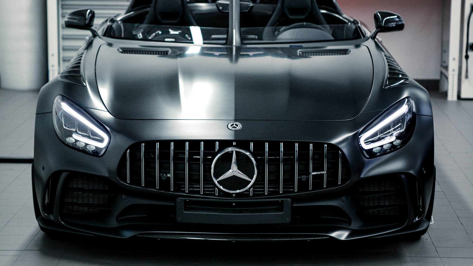 Bussink GT R Speedlegend is an extra-open Mercedes-AMG GT R